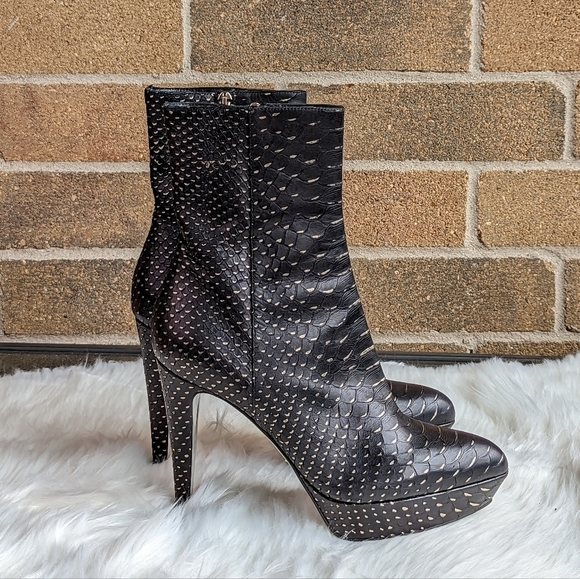 Sergio Rossi Ankle Heel Bootie - Picture 1 of 13